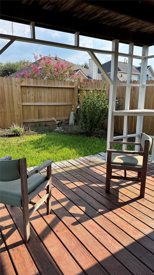 Photo - 16411 Redwicke Ln