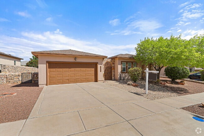 Building Photo - "Spacious 4-Bed Oasis with Granite Touches... Rental