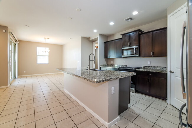 Photo - 11022 W Marguerite Ave