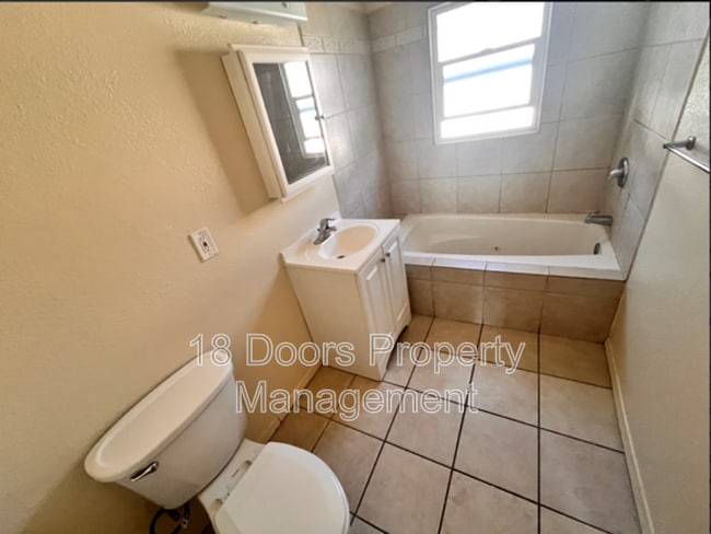 Photo - 3720 Wightman St