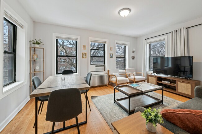 Photo - 6443 N Hamilton Ave Unit 2i