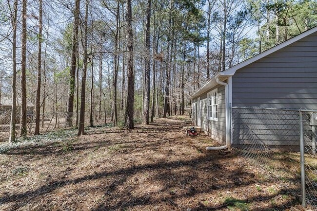 Photo - 150 Onyx Pl