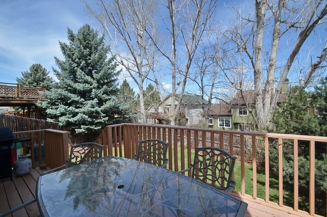 Photo - Fantastic 4BR, 3.5BA! Deck, FP, great yard, location!! (Regal)