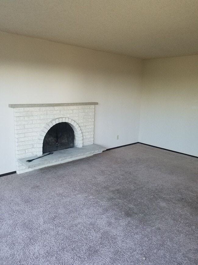 Photo - Estes Triplex Unidad #1