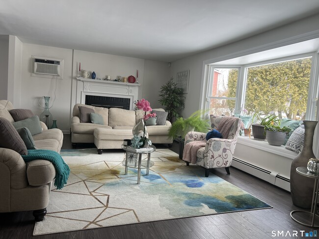 Building Photo - 79 Westbrook Dr