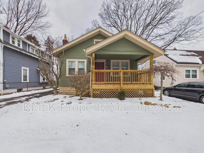 Photo - 1238 Sawyer Ave