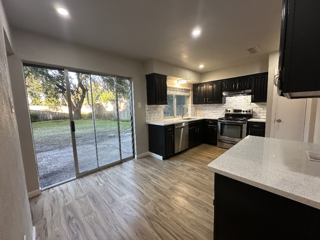 Photo - 1149 Midway Dr