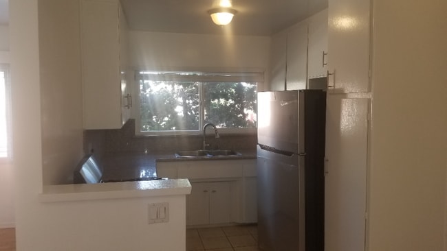 Photo - 1025 Idaho Ave Unit 9