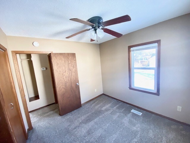 Photo - 3330 52nd St