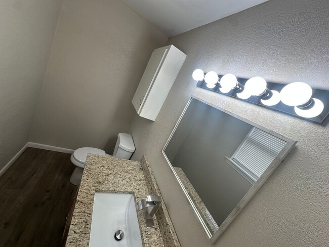 Photo - 1003 7th Ave NW