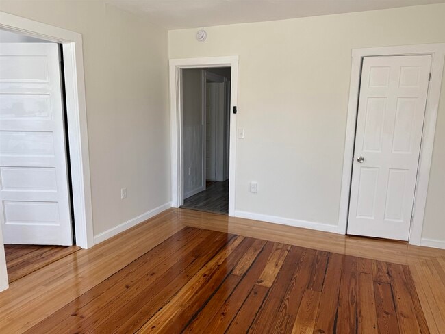 201 Cartier St Unit 1