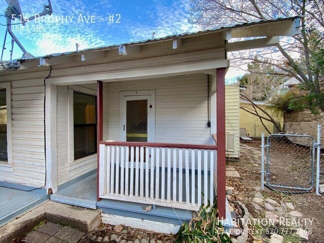 Building Photo - 514 Brophy Ave Unit #2