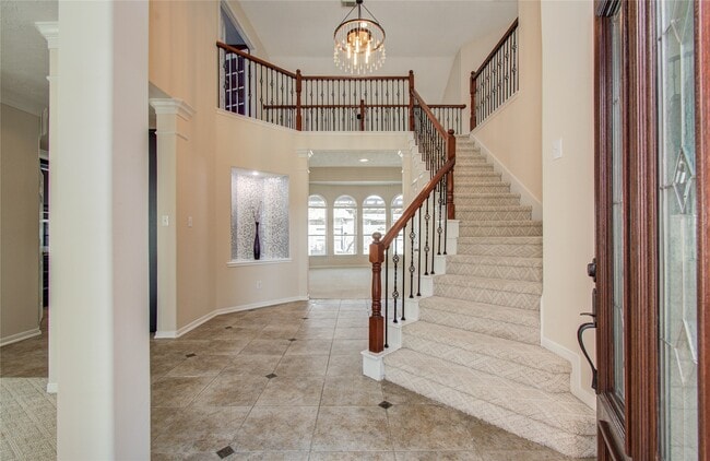 Photo - 1230 Blue Leaf Dr