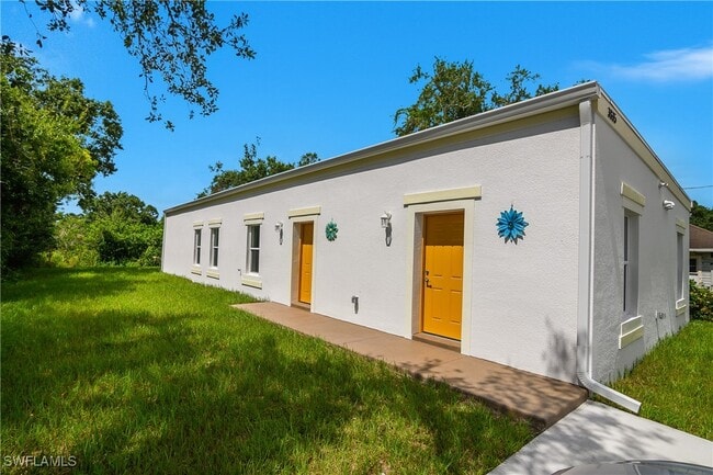 Building Photo - 3835 Lora St Rental