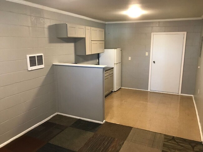 Photo - 203 Morton St