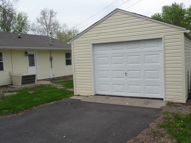 Photo - 1009 Archway Dr