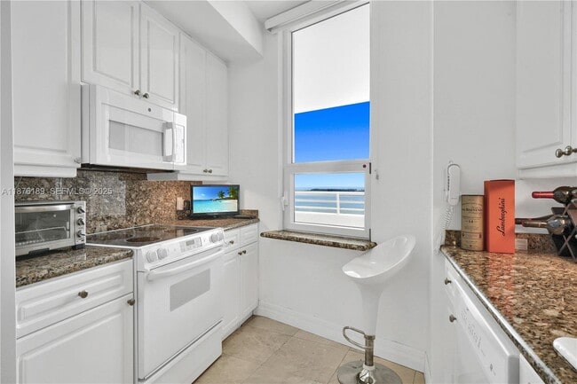 Photo - 808 Brickell Key Dr Unidad 2506