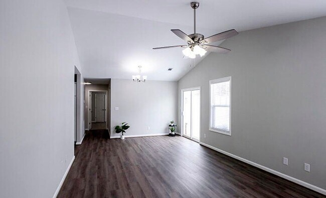 Photo - 2BR/2BA Patio Home for Rent w/Garage in Okolona!