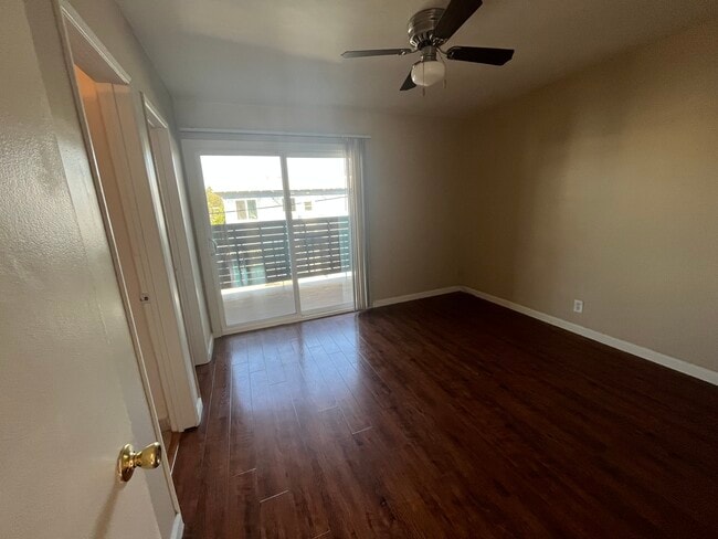 Photo - 24370 Newhall Ave Unit 8