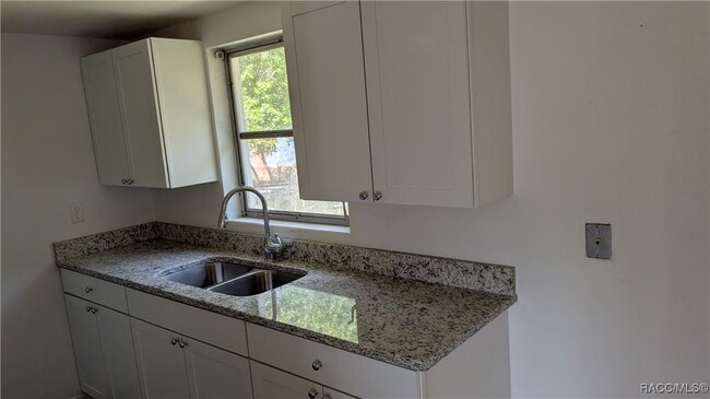 Photo - 33 E Murray St