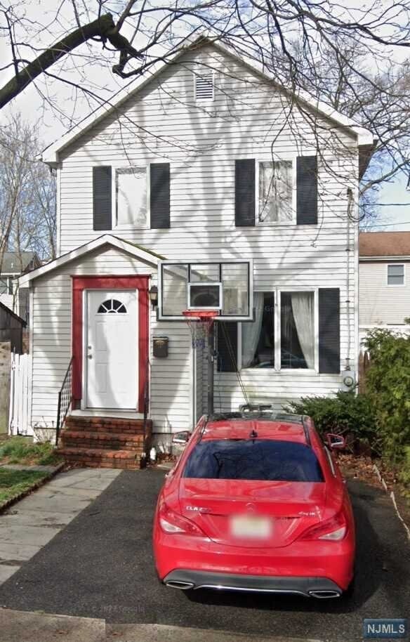 Photo - 46 W Railroad Ave House
