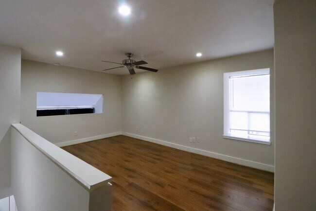 Photo - 5929 Queensloch Dr Unidad 122