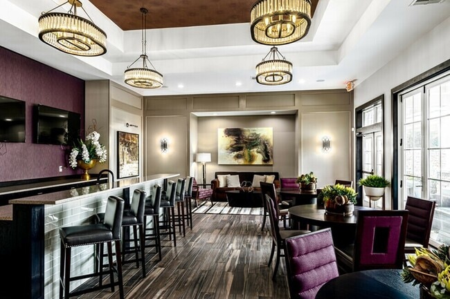 Building Photo - Greenwood Reserve