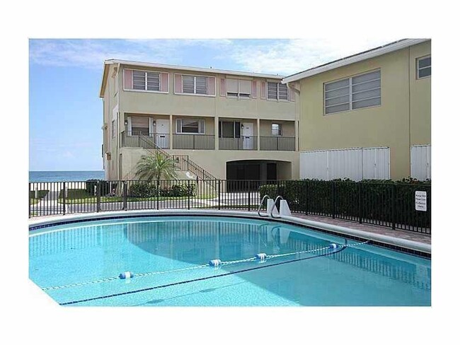 Photo - 5450 N Ocean Blvd Unidad 32 Rental