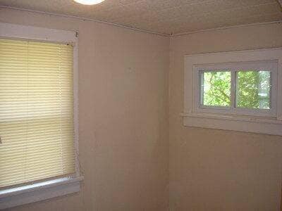 Photo - 559 Neale Ave SW