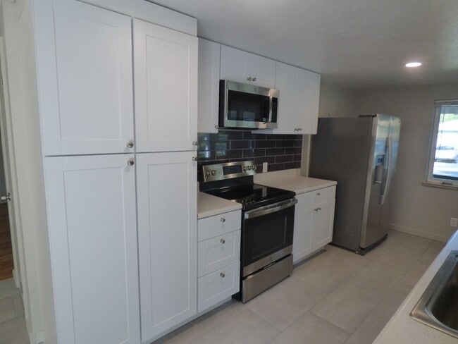 Photo - $0 DEPOSIT OPTION! RANCH STYLE HOME IN PRIME VIRGINIA VILLAGE!!!