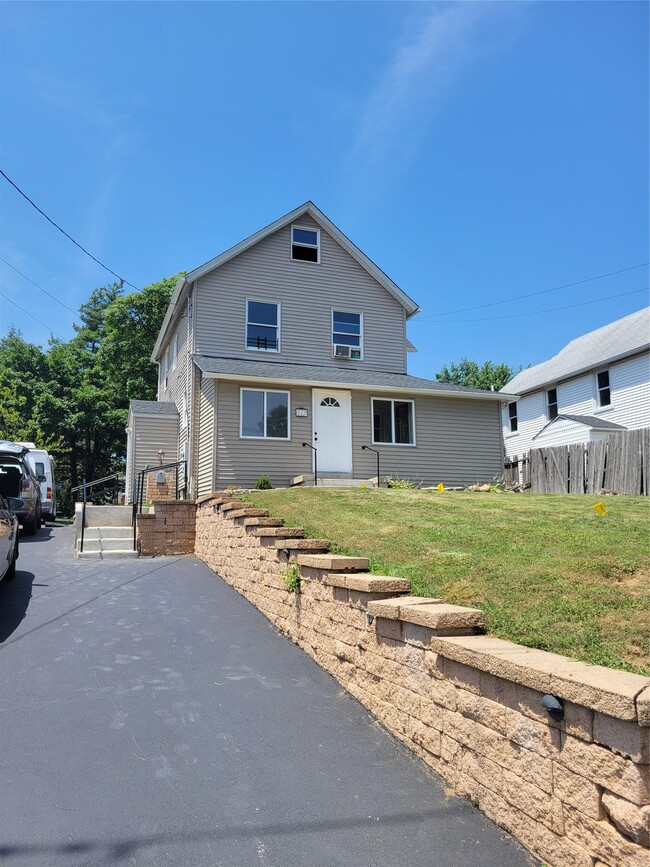 Photo - 217 5 Ave House