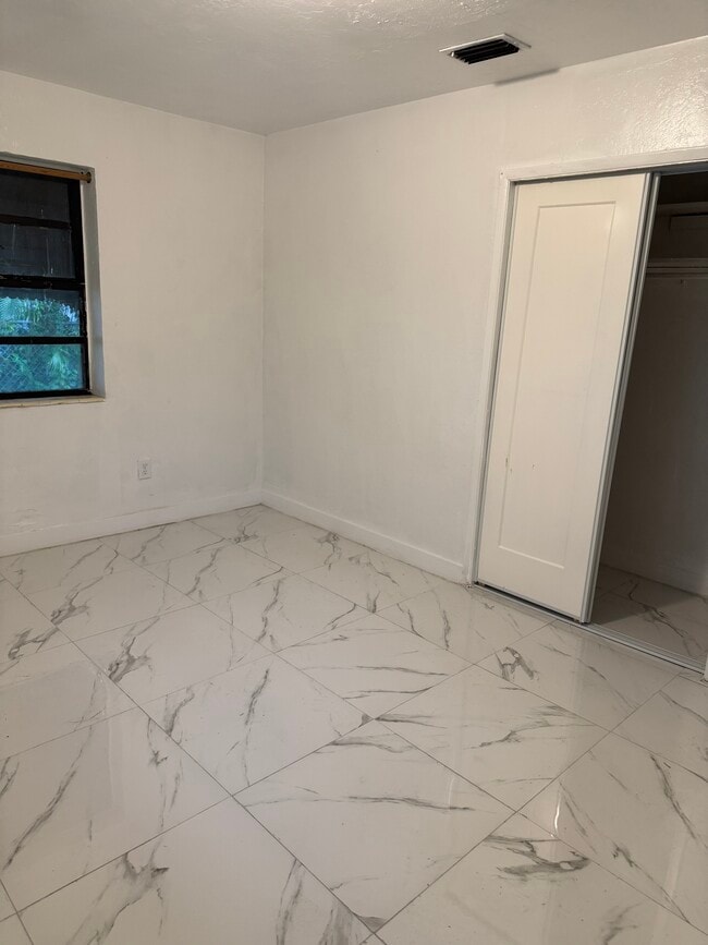 Photo - 16251 NE 18th Pl Unit 16251 NE 18th Pl