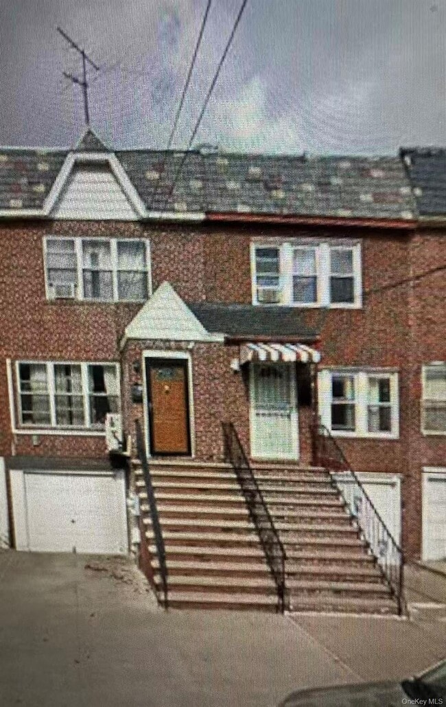Building Photo - 53-39 80th St Unit 2F