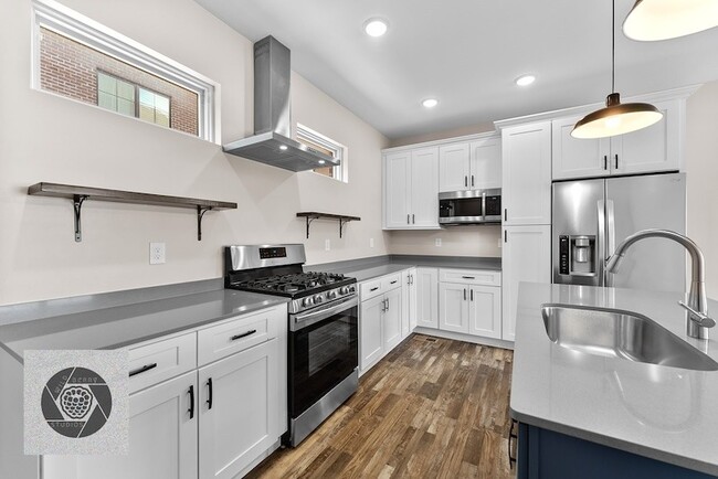 Photo - Sutherland Loft Townhouses