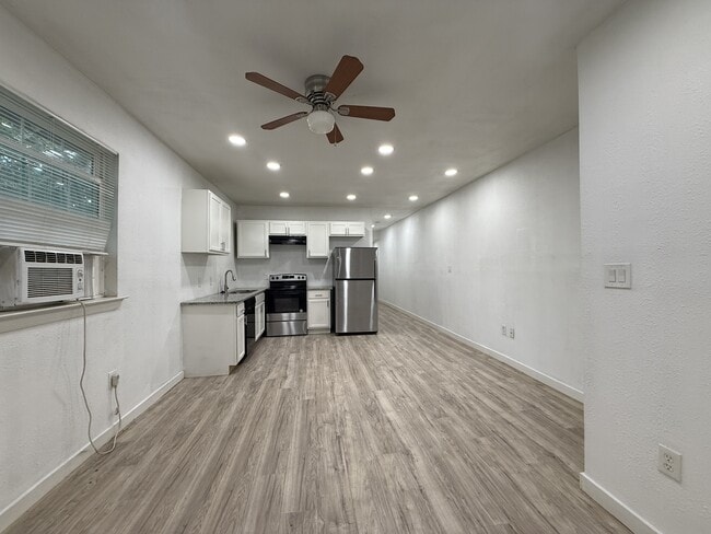 Photo - 1723 Eugene St