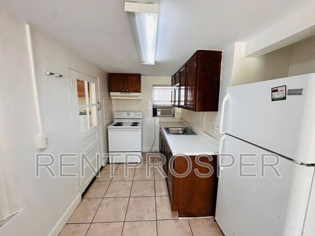 Photo - 2139 Carlton Dr Unit A