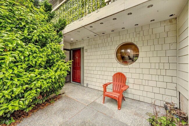 Photo - Lake Ballinger Townhouse 3 Bedroom