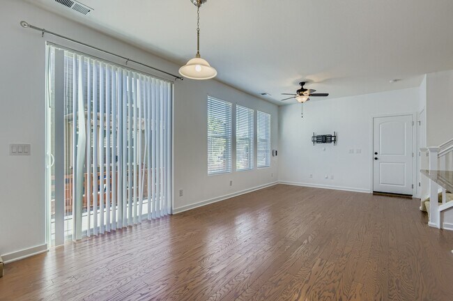 Photo - 10071 Nadine Ln