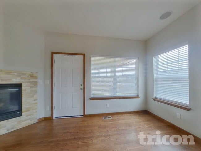 Photo - 6313 N Genoa Way