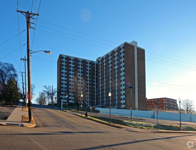 Photo - Laurel Residence Hall