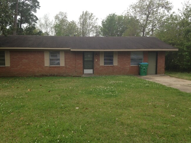 Building Photo - 2508 Halsel St