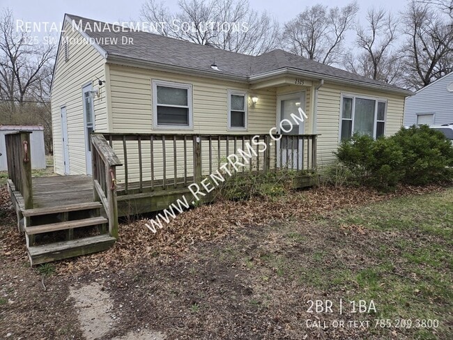 Photo - 2325 SW Moundview Dr