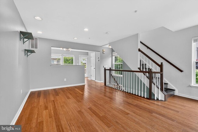 Photo - 13810 Fareham Ln