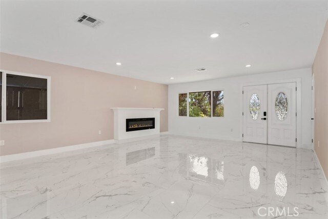 Photo - 24541 Penfield St