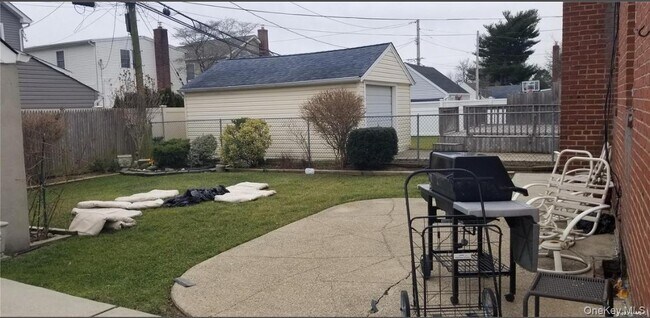 Photo - 211 Brown St