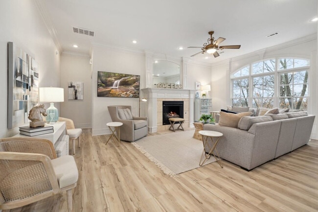 Photo - 222 S Block Ave Unidad SI ID1221894P
