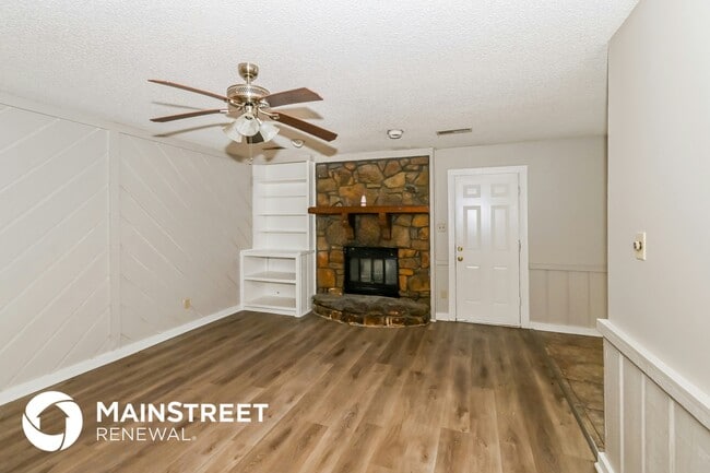 Photo - 6770 Starkenburg Ln