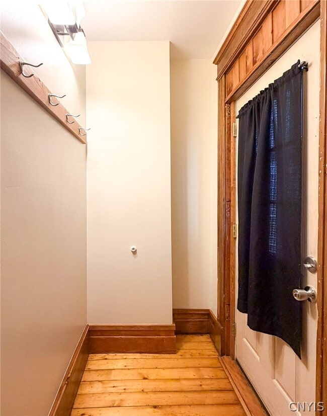 Photo - 1017 White Pl