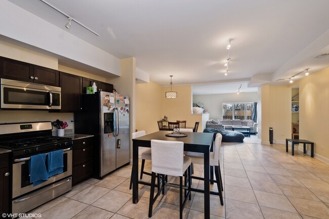 Photo - 2801 W Ardmore Ave