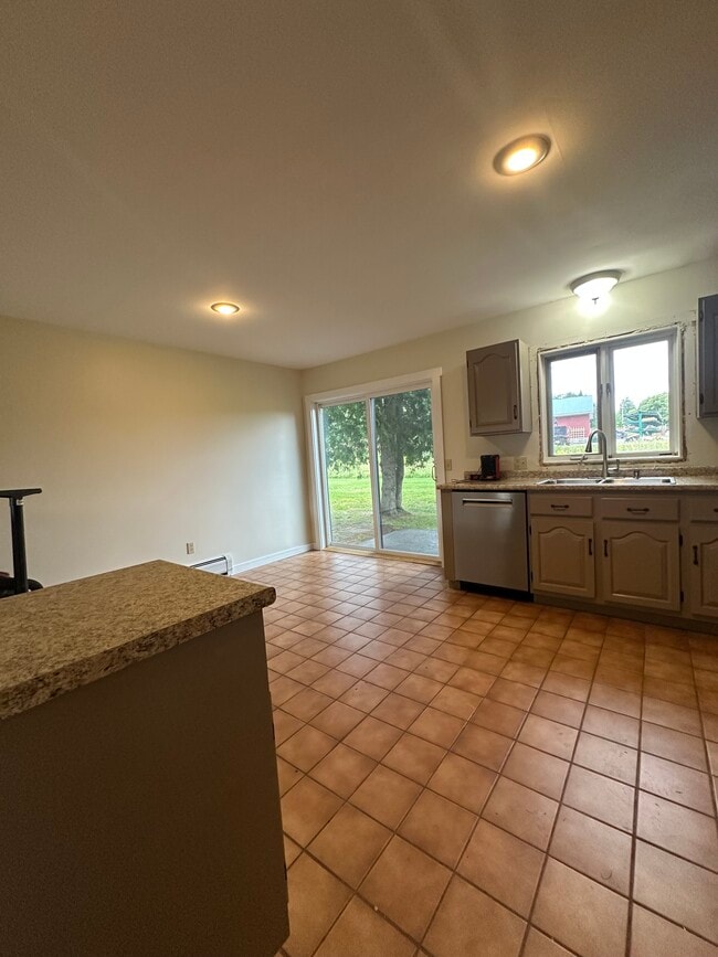 Photo - 110 Sunset Dr